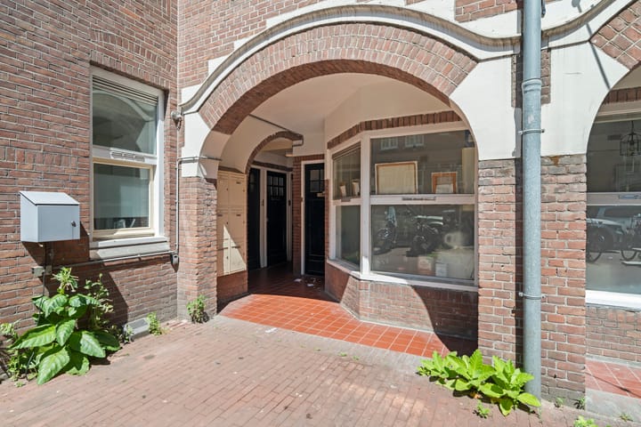 Photo 20 of Madurastraat 69-B