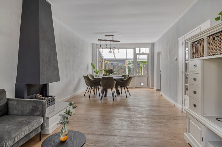 Foto 2 van President van Heelstraat 12