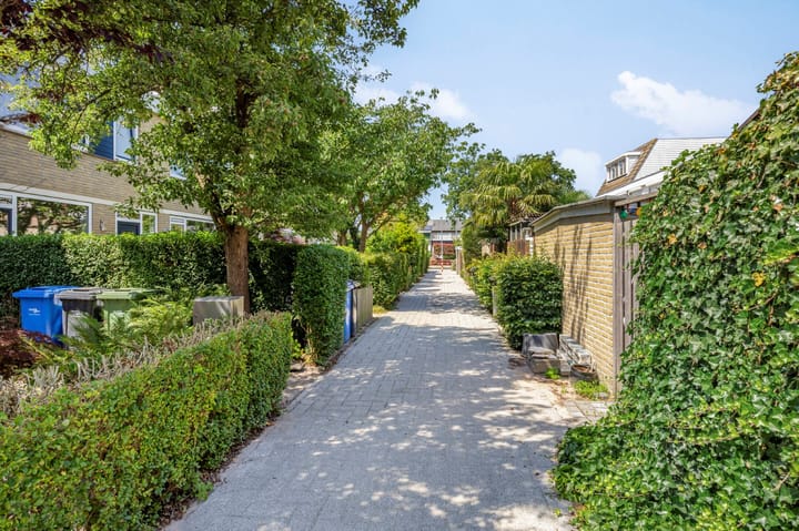 Photo 6 of President van Heelstraat 12