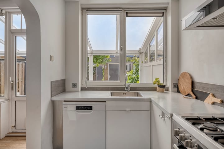 Photo 14 of President van Heelstraat 12