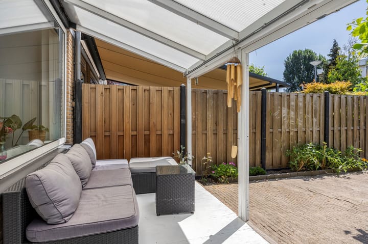 Photo 31 of President van Heelstraat 12