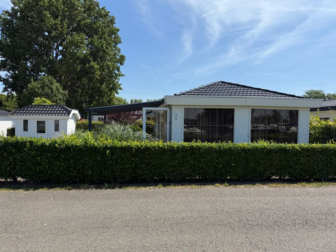 Foto 1 van Rijksstraatweg 186-272