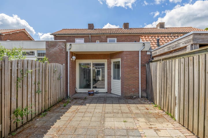 Photo 20 of Van Berghenstraat 8