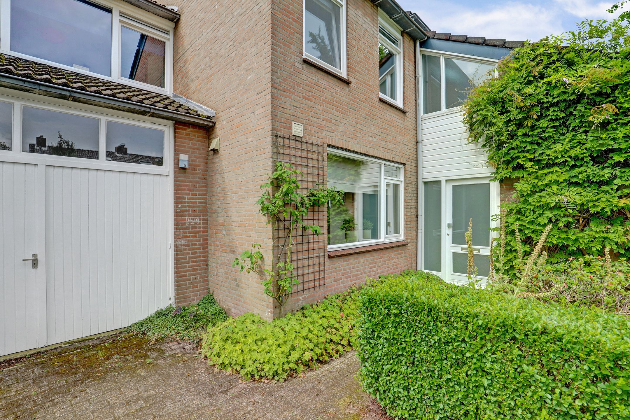 Photo 9 of Sirius 88-A