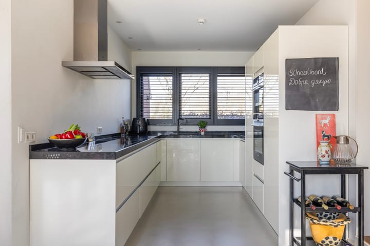 Photo 5 of Woerdenseweg 1