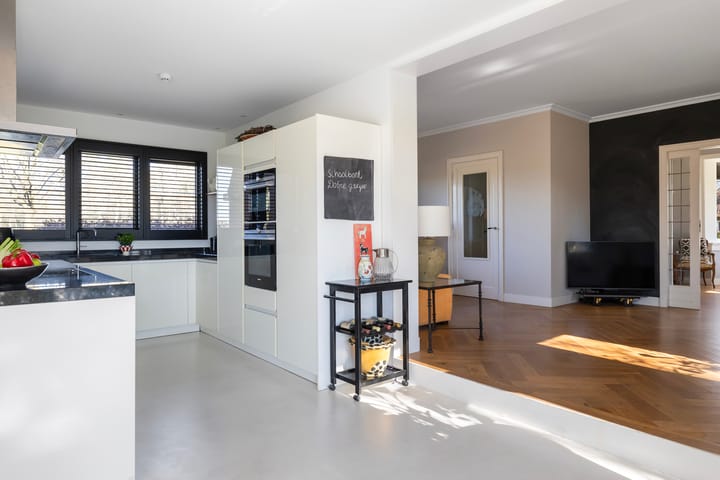 Foto 17 van Woerdenseweg 1