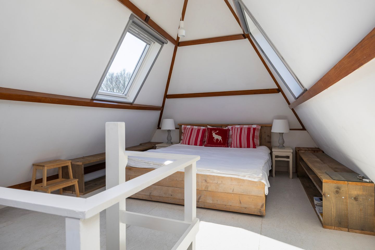 Foto 29 van Woerdenseweg 1