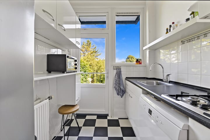 Foto 16 van Van der Parrastraat 10