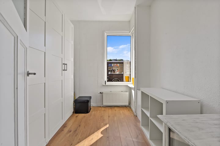 Foto 18 van Van der Parrastraat 10