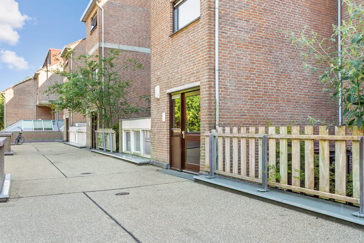 Photo 30 of Albert van Dalsumlaan 819