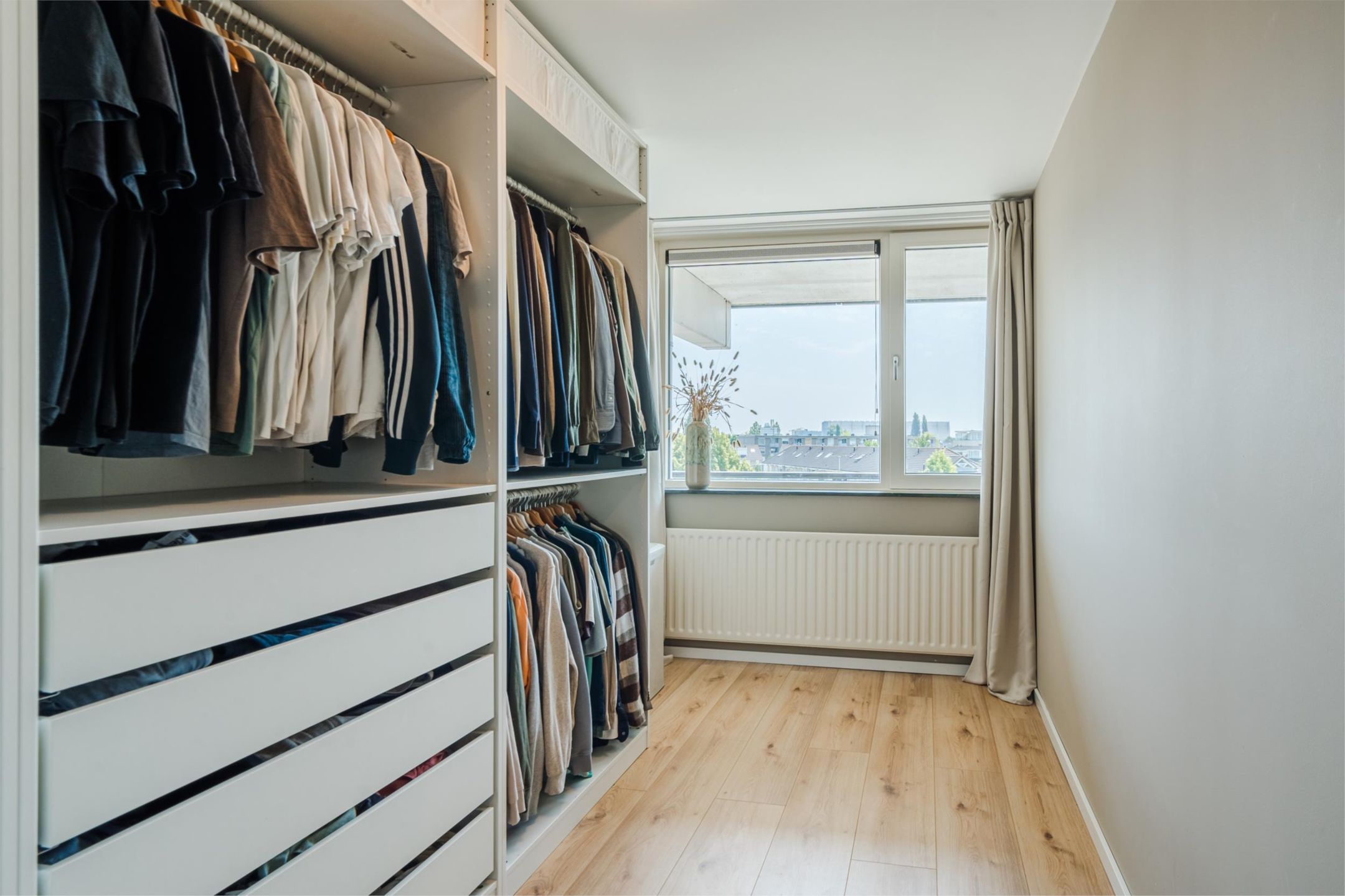 Foto 18 van Brahmsstraat 144