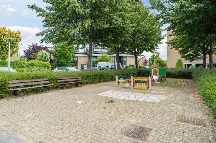 Foto 22 van Brahmsstraat 144