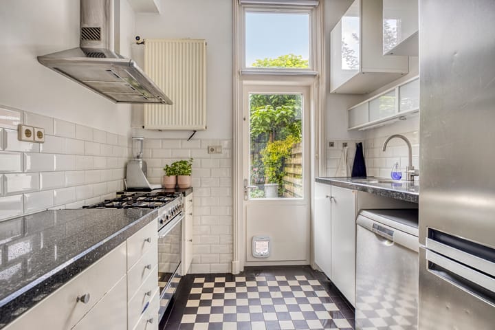 Foto 13 van Verhuellstraat 16