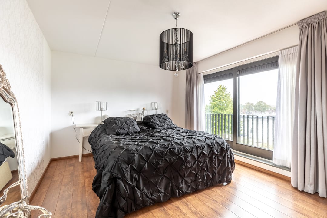 Photo 38 of Saltholm 12