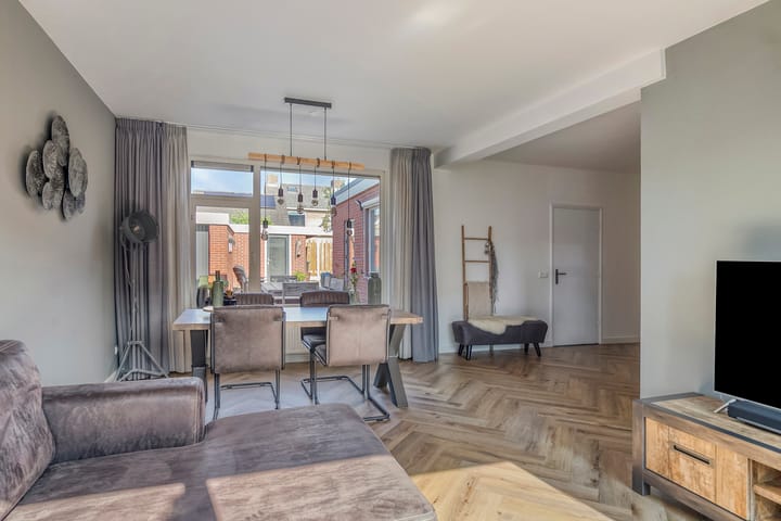 Foto 8 van Klompstraat 1