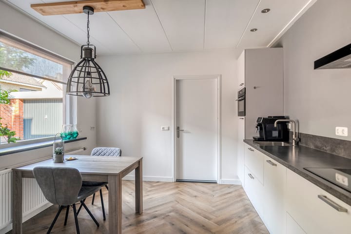 Foto 11 van Klompstraat 1