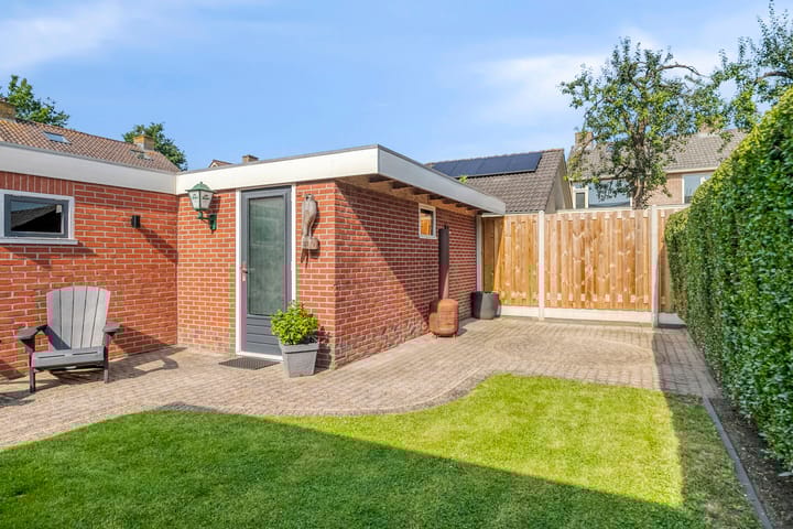 Foto 30 van Klompstraat 1