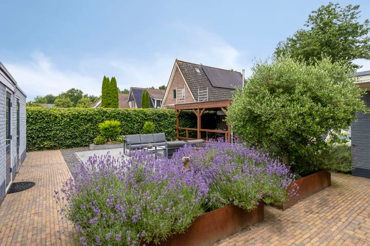 Foto 39 van Meertensweg 21