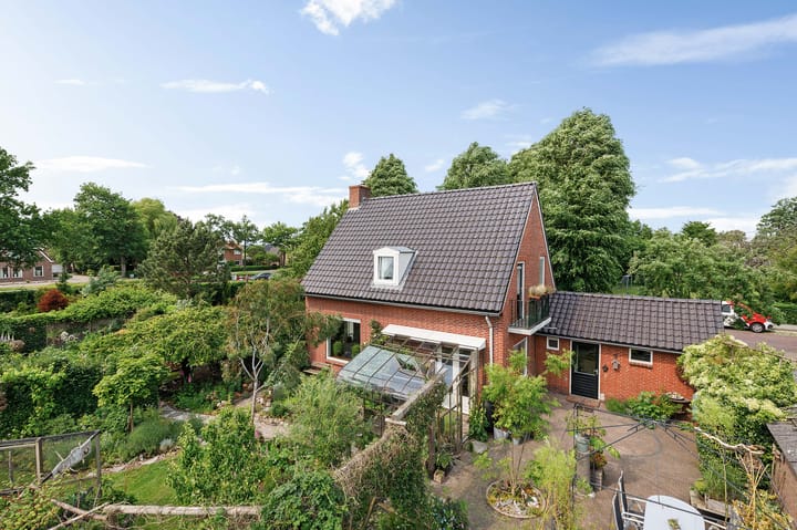 Foto 1 van Schoolstraat 2