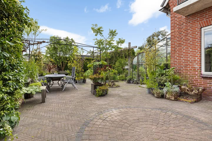 Foto 35 van Schoolstraat 2