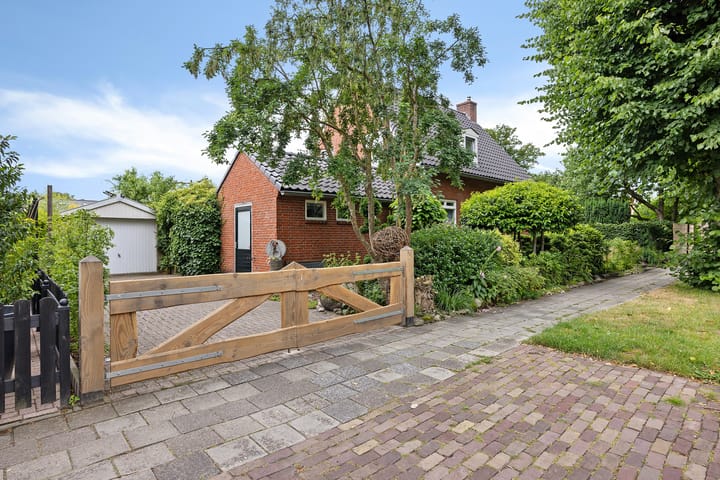 Foto 61 van Schoolstraat 2