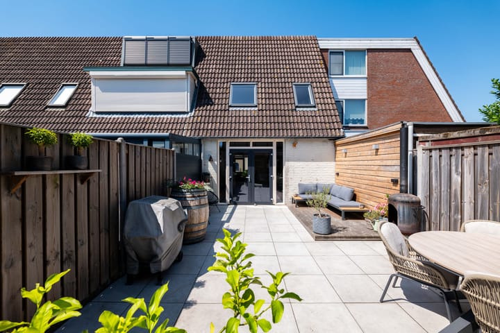 Photo 5 of Citroenvlinder 10