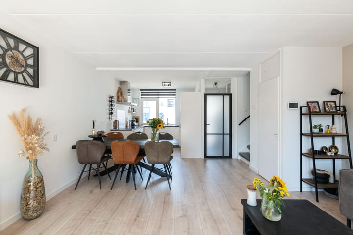 Photo 9 of Citroenvlinder 10