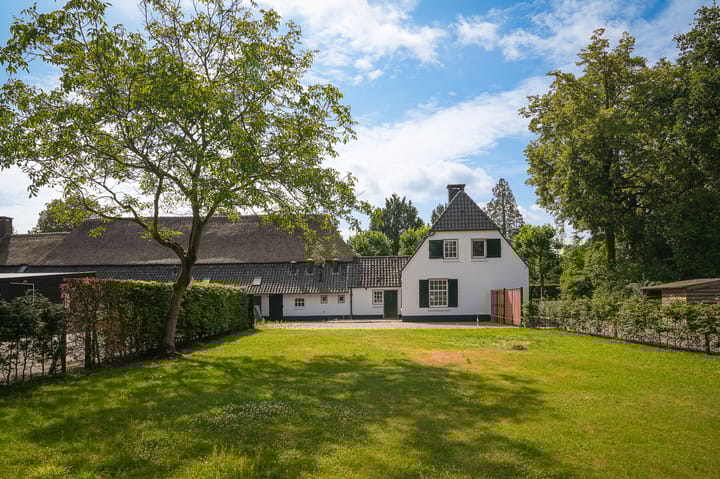 Photo 3 of Dr. J. v.d. Mortellaan 3