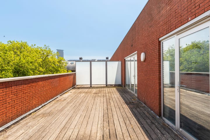 Foto 2 van Rabbijn Maarsenplein 17