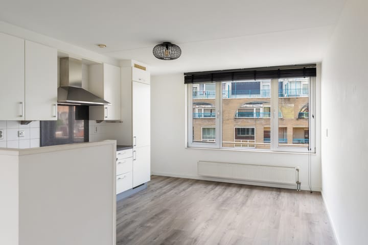 Foto 35 van Rabbijn Maarsenplein 17