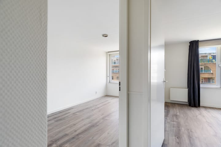 Foto 50 van Rabbijn Maarsenplein 17