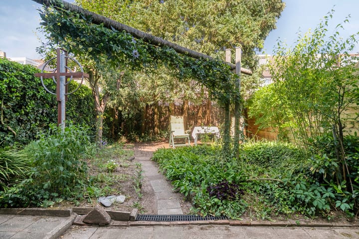 Foto 32 van Staringstraat 183