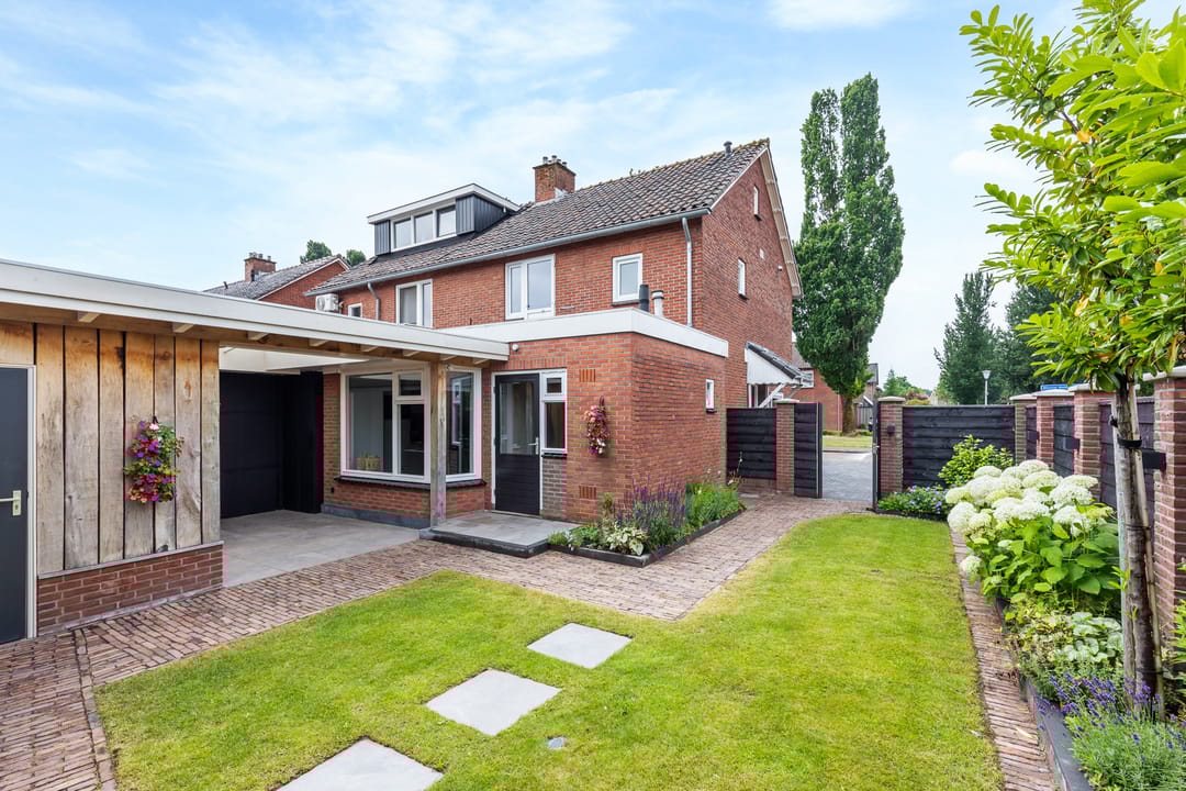 Foto 16 van Meester Muldersstraat 1