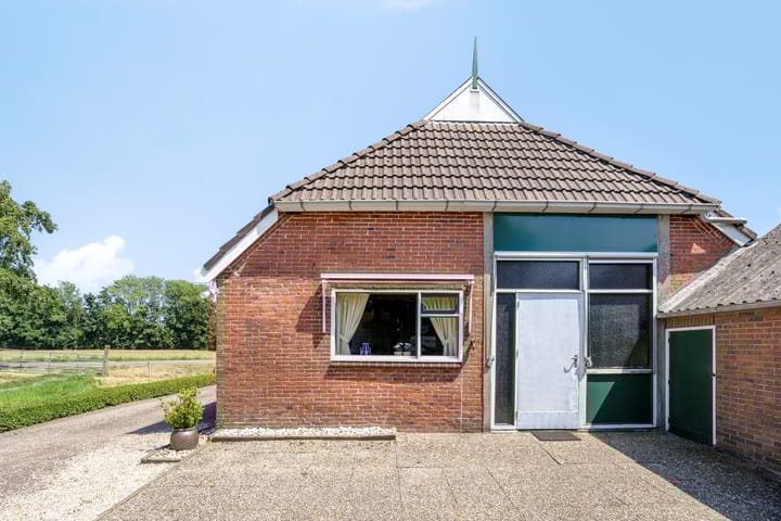 Photo 33 of Eesterweg 26