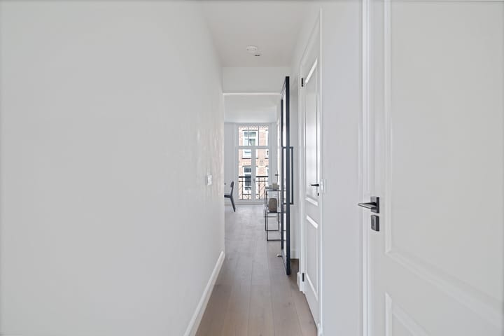 Foto 10 van Van Ostadestraat 156-3