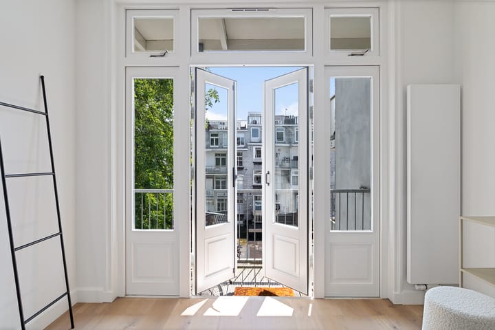 Foto 13 van Van Ostadestraat 156-3