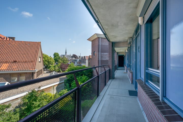 Foto 30 van Nassauplein 52