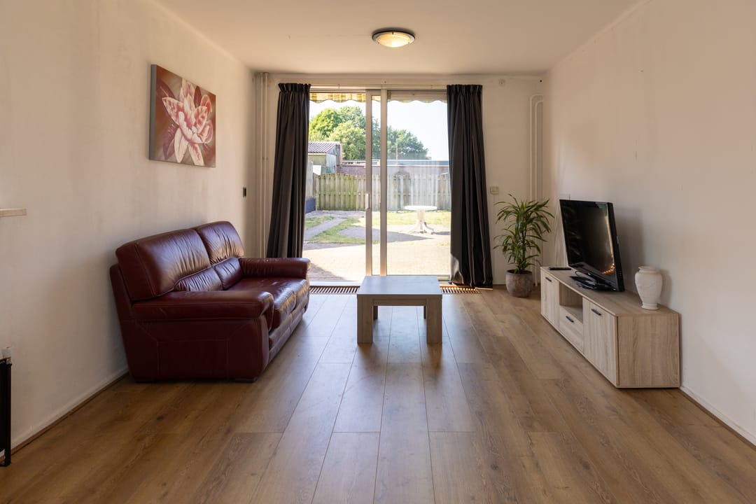 Foto 8 van Bloemenweg 20