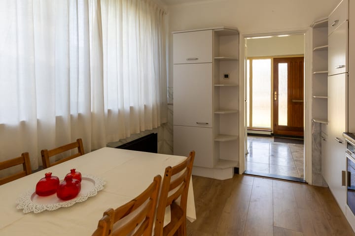 Foto 11 van Bloemenweg 20