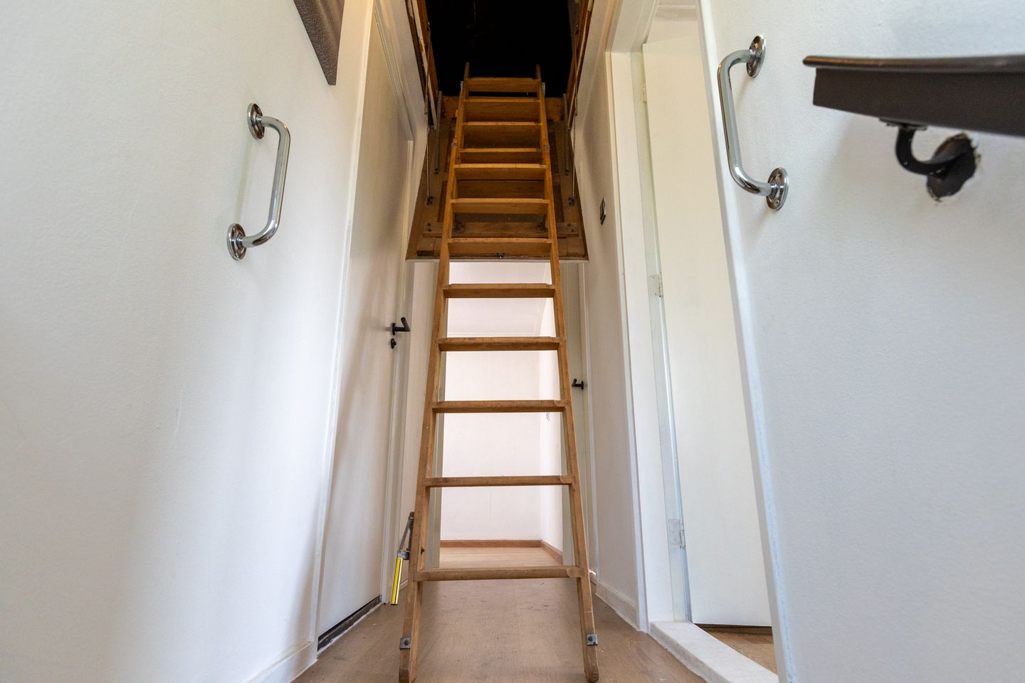 Foto 25 van Bloemenweg 20