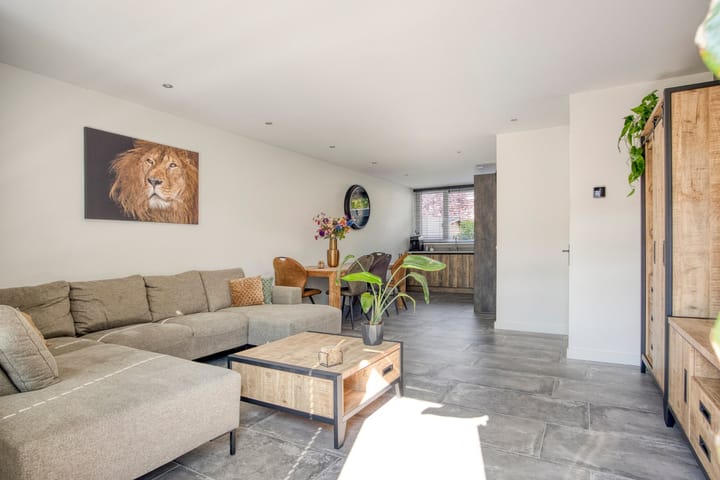 Foto 8 van Troelstrastraat 17