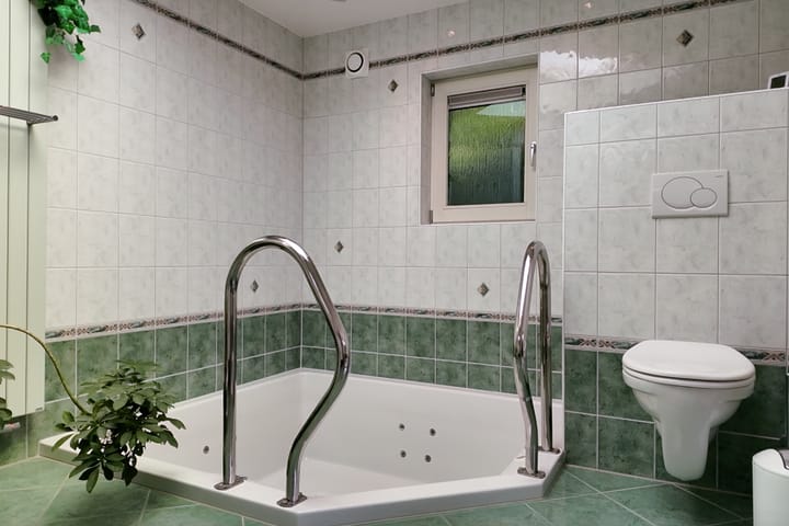 Foto 28 van Hoenderloseweg 36