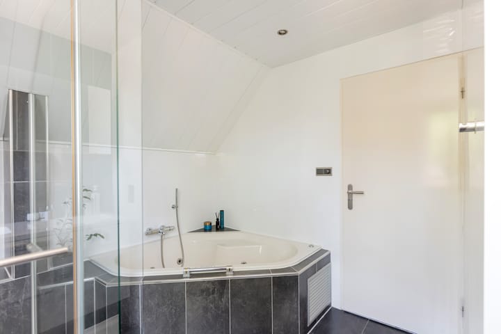 Foto 24 van Achterstraat 54-A