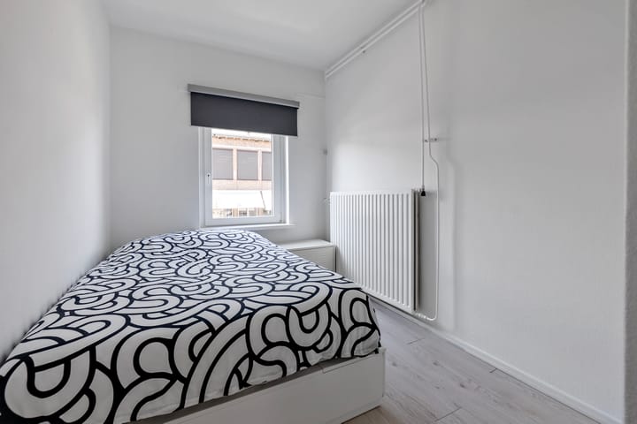 Photo 24 of Carel Vosmaerstraat 48