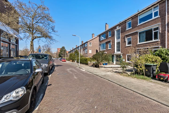 Photo 30 of Carel Vosmaerstraat 48