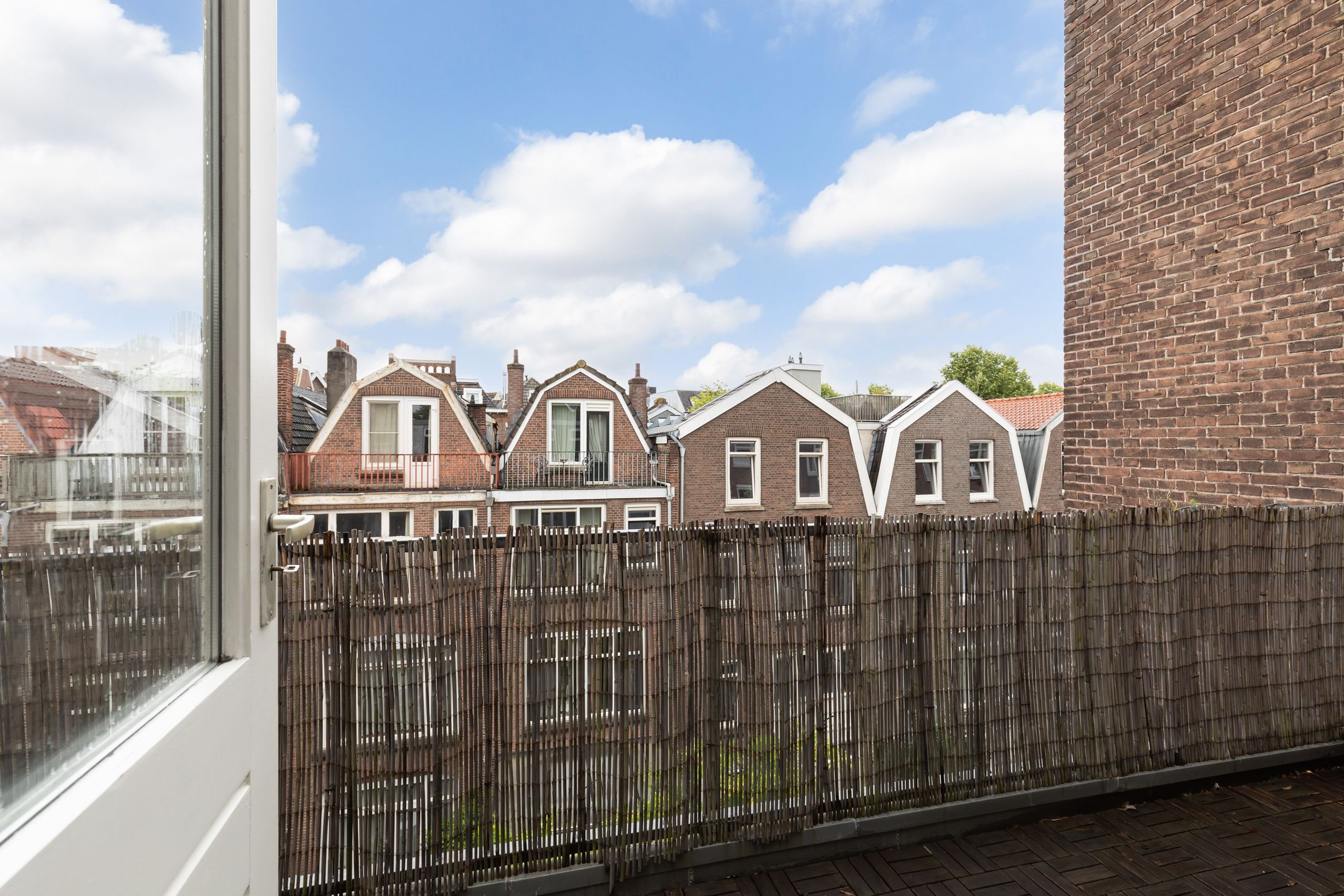 Foto 42 van Burgemeester Meineszlaan 22-A