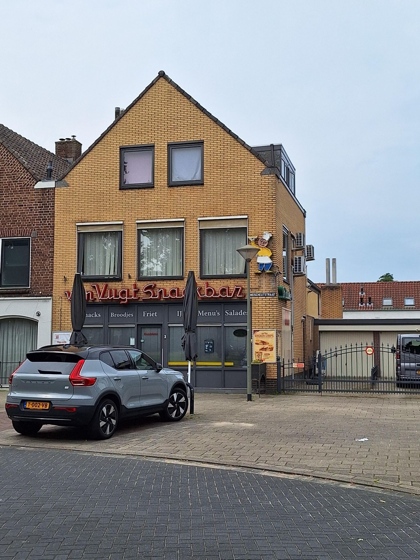 Bekijk foto 1 van Heischeutstraat 3