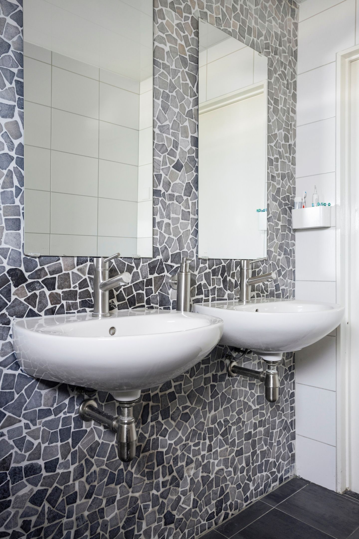 Photo 15 of Ferdinand Huyckburg 12