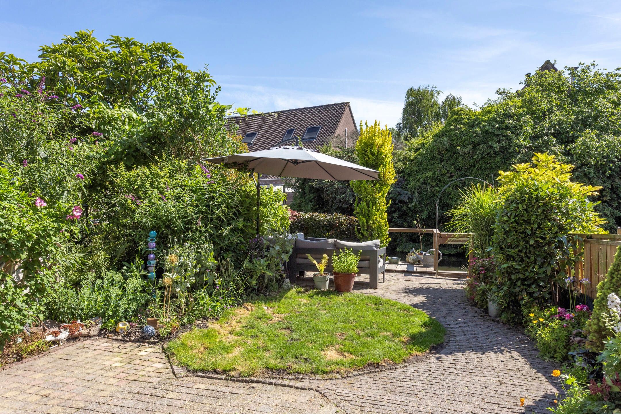 Photo 33 of Ferdinand Huyckburg 12