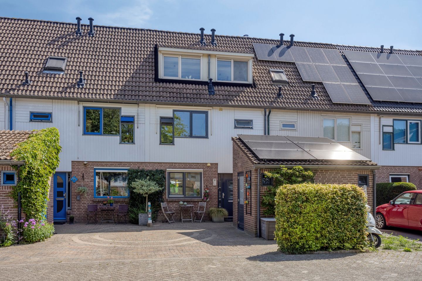 Photo 35 of Ferdinand Huyckburg 12